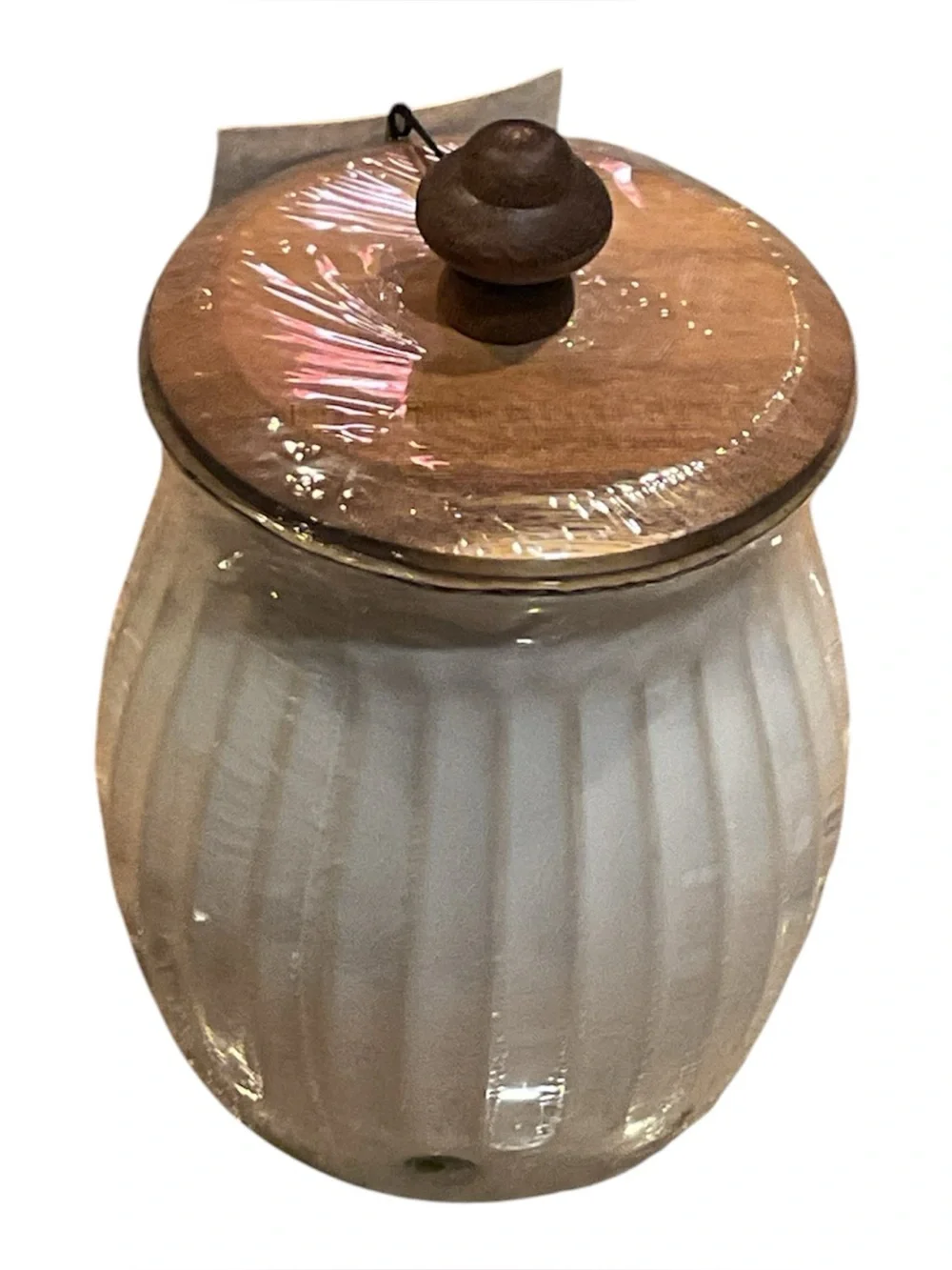✨The Pioneer Woman Colette Stoneware Garlic Keeper, White